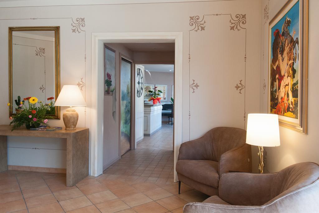 Holiday Rooms Antica Badia Volterra Luaran gambar