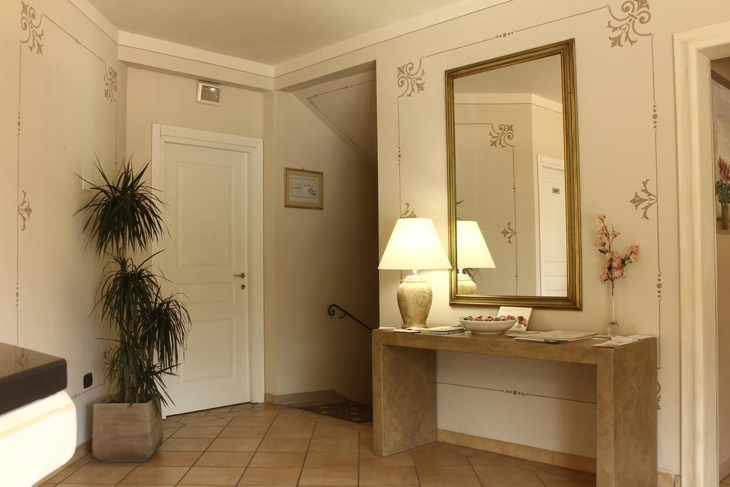 Holiday Rooms Antica Badia Volterra Luaran gambar