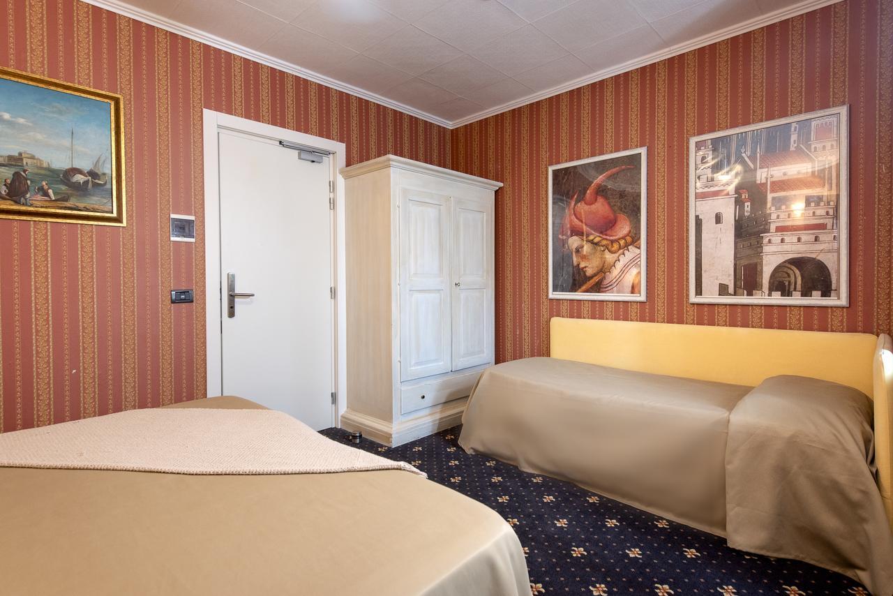 Holiday Rooms Antica Badia Volterra Luaran gambar